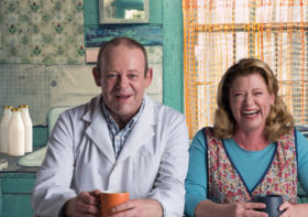 Ensemble-Theatre-2017-season-Play-9-THE-KITCHEN-SINK-by-Tom-Wells-with-Huw-Higginson-and-Hannah-Waterman