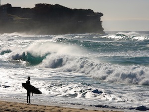 bronte-beach-surfer