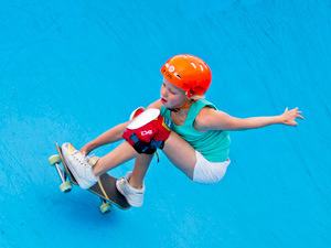 poppy-olsen-skater